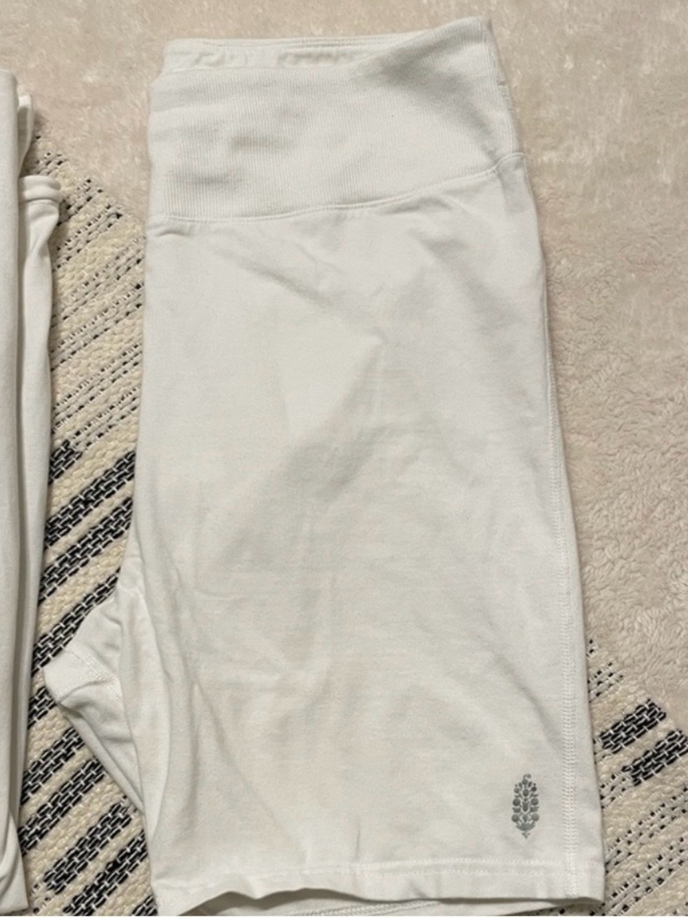 Free People Reversible Hot Shot SET. SIZE XL. Ivory Color. NWOT - Picture 4 of 9